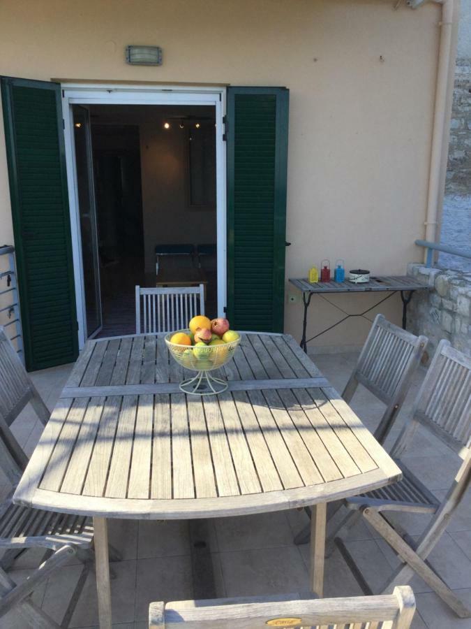 Seafront Apartment Ιι In Kiveri, Near Nafplion. Exterior foto